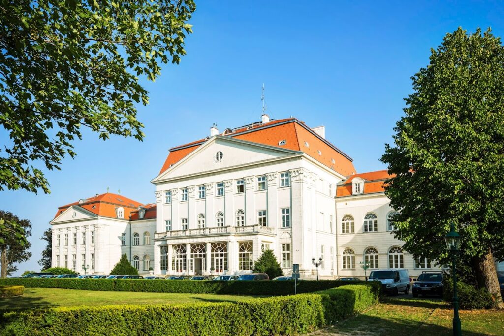 Schloss Wilhelminenberg: A Historic Palace Complex in Vienna 1 Schloss Wilhelminenberg