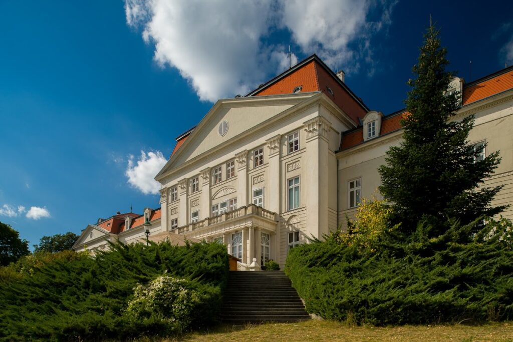 Schloss Wilhelminenberg: A Historic Palace Complex in Vienna 5 Schloss Wilhelminenberg