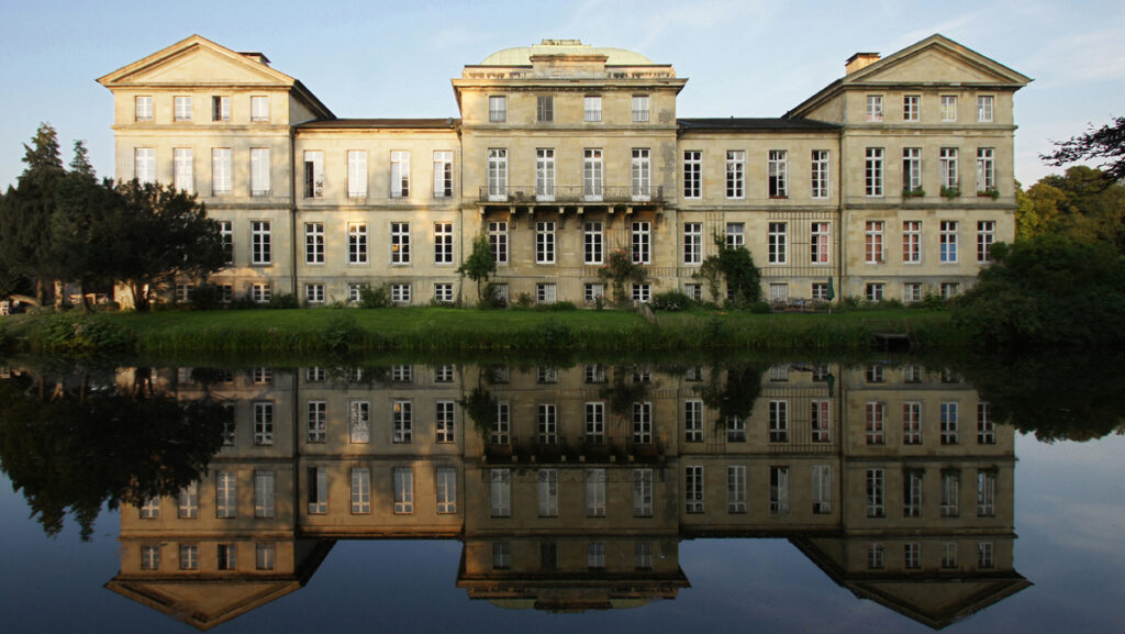 Haus Stapel: A Historic Water Castle in Westphalia 1 Haus Stapel