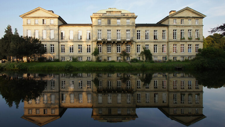 Haus Stapel: A Historic Water Castle in Westphalia