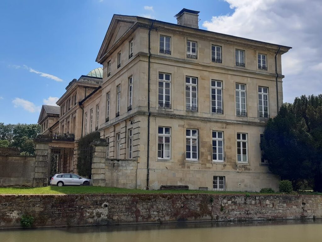 Haus Stapel: A Historic Water Castle in Westphalia 4 Haus Stapel