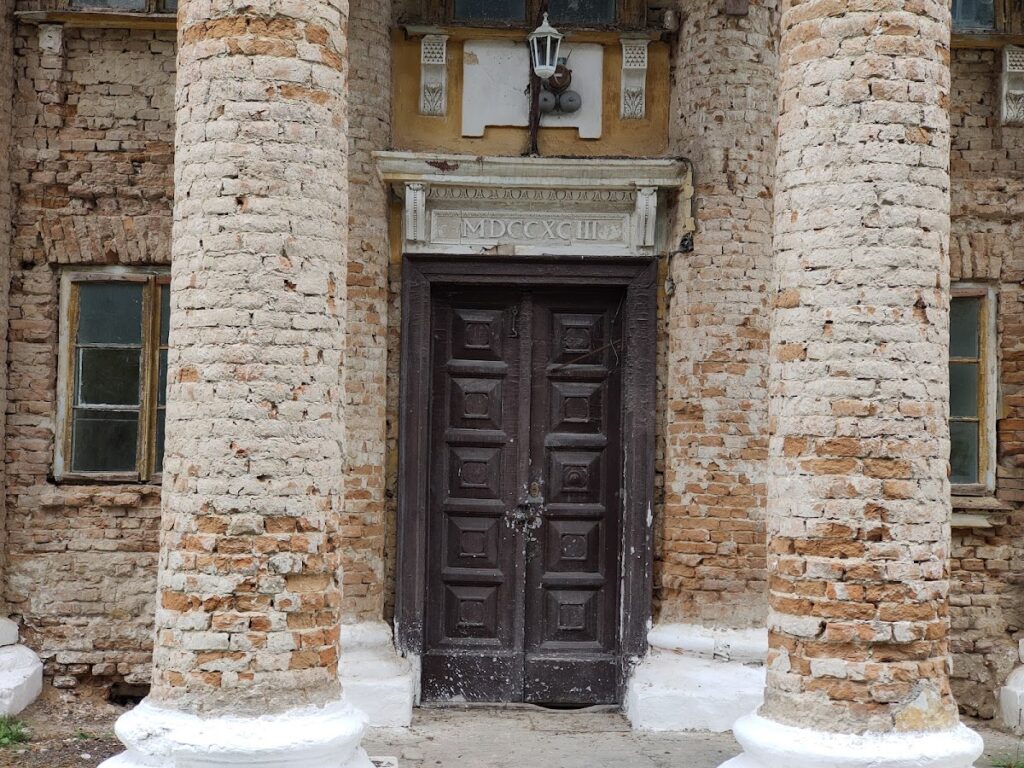 Steckich Palace, Mezhirichi: A Neoclassical Noble Estate in Ukraine 3 Steckich Palace, Mezhirichi