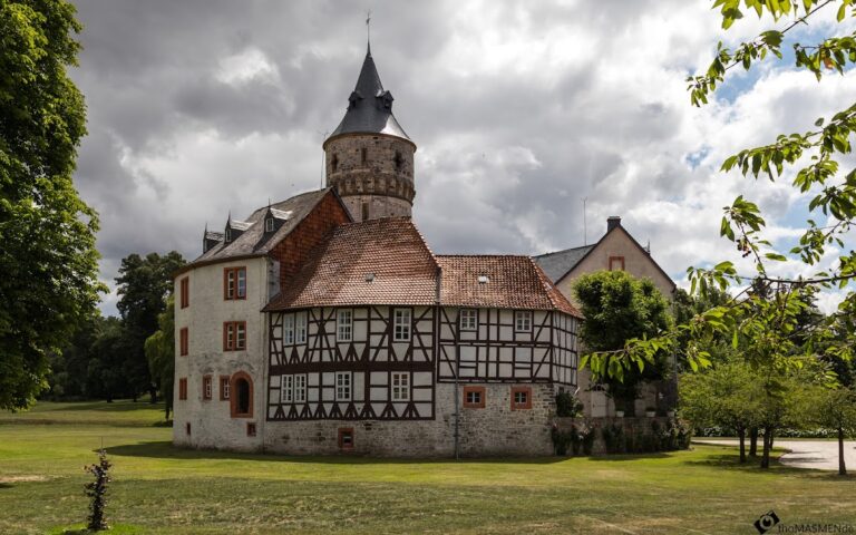 Schloss Oelber: A Renaissance Castle in Germany
