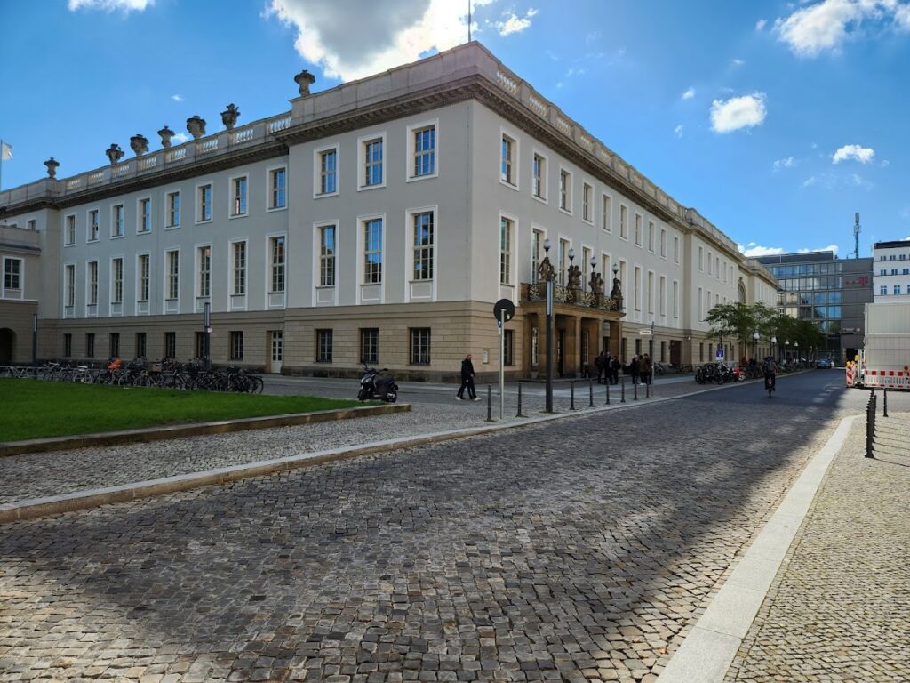 Prince Henry Palace: A Frederician Rococo Palace and Humboldt University Building in Berlin 5 Prince Henry Palace