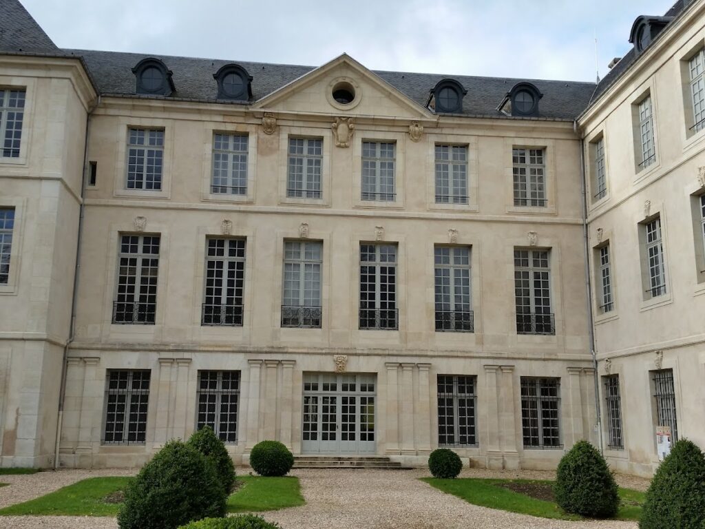 Palace of the Dukes of Lorraine: Renaissance Ducal Residence in Nancy 3 Palace of the Dukes of Lorraine