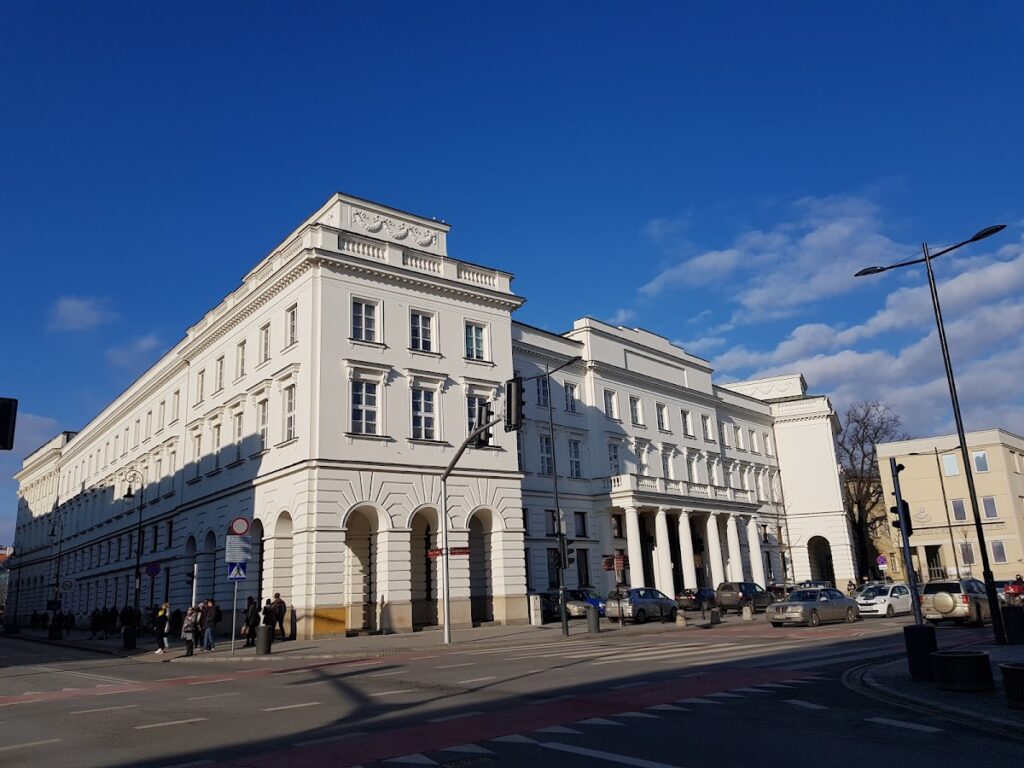Staszic Palace: A Neoclassical Scientific Headquarters in Warsaw 2 Staszic Palace