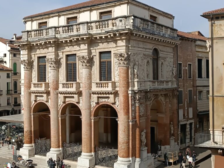 Palazzo del Capitaniato: Venetian Military Residence in Vicenza