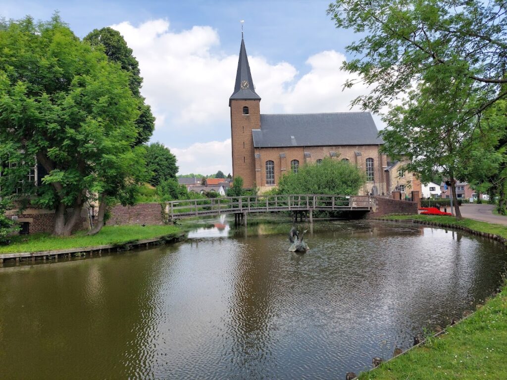 Wijnandsrade Castle: A Historic Three-Winged Castle Complex in the Netherlands 1 Wijnandsrade Castle