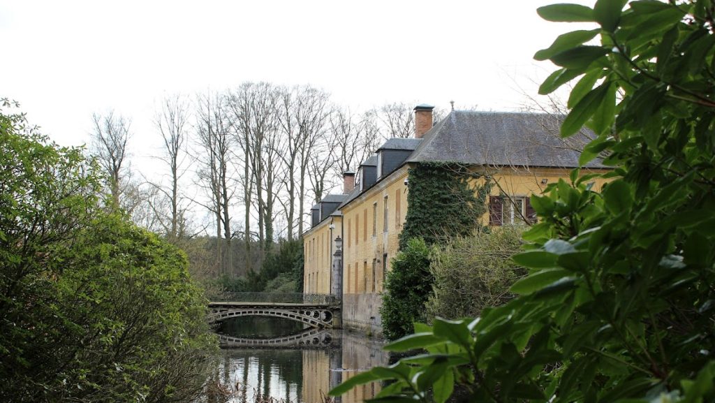 Borrekens Castle: A Medieval Water Castle in Belgium 4 Borrekens Castle