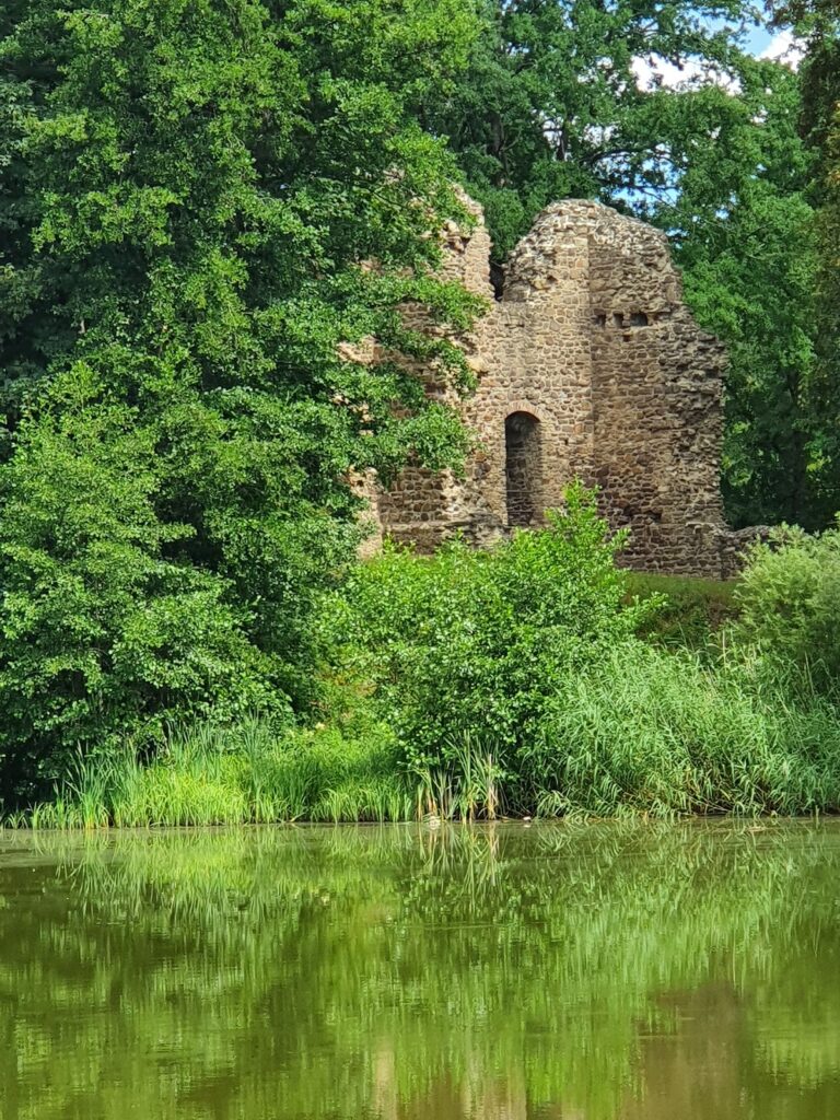 Wüstes Schloss Osterland: Medieval Castle Ruin near Oschatz 3 Wüstes Schloss Osterland
