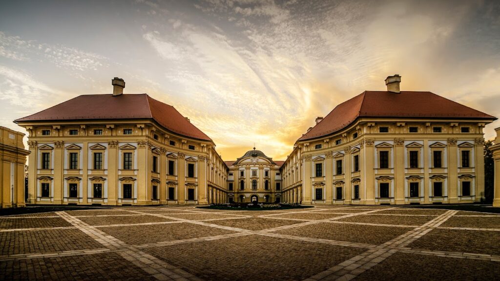 Slavkov Castle: A Baroque and Empire Palace in Czechia 1 Slavkov Castle