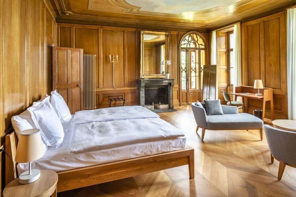 Schadau Castle: A Historicist Residence beside Lake Thun in Switzerland 2 Schadau Castle
