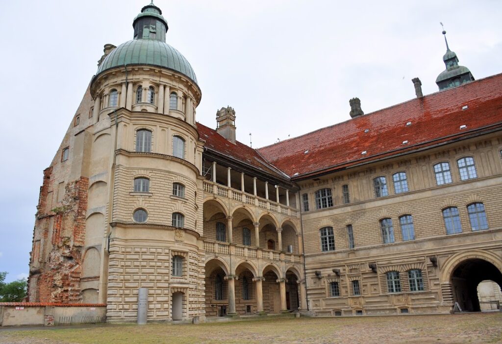 Güstrow Castle: A Renaissance Ducal Residence in Germany 2 Güstrow Castle