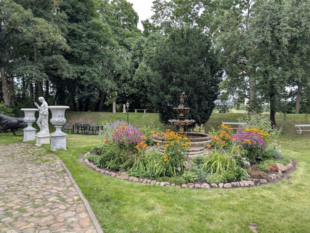 Ahlden House: A Water Castle and Place of Exile in Germany 2 Ahlden House