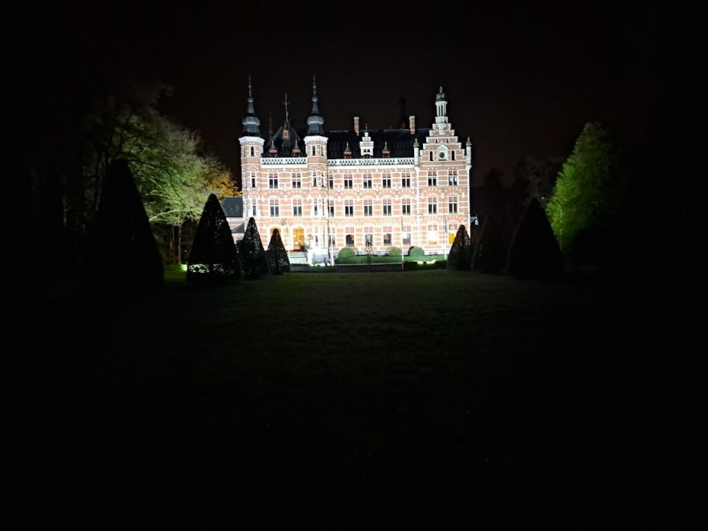 Castle of Countess Jeanne de Mérode: A Neo-Renaissance Residence in Westerlo 3 Castle of Countess Jeanne de Mérode