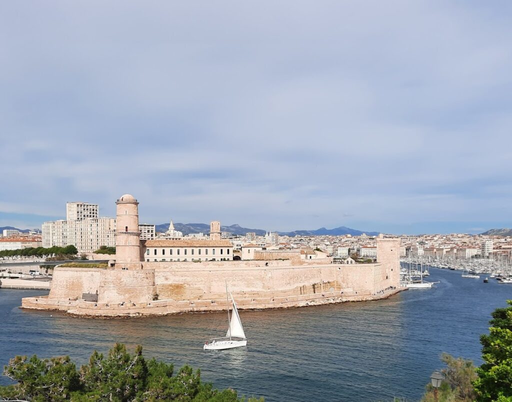 Palais du Pharo: An Imperial Residence and Public Landmark in Marseille 3 Palais du Pharo