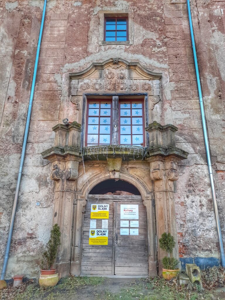 Struga Palace: A Renaissance and Baroque Noble Residence in Poland 5 Struga Palace