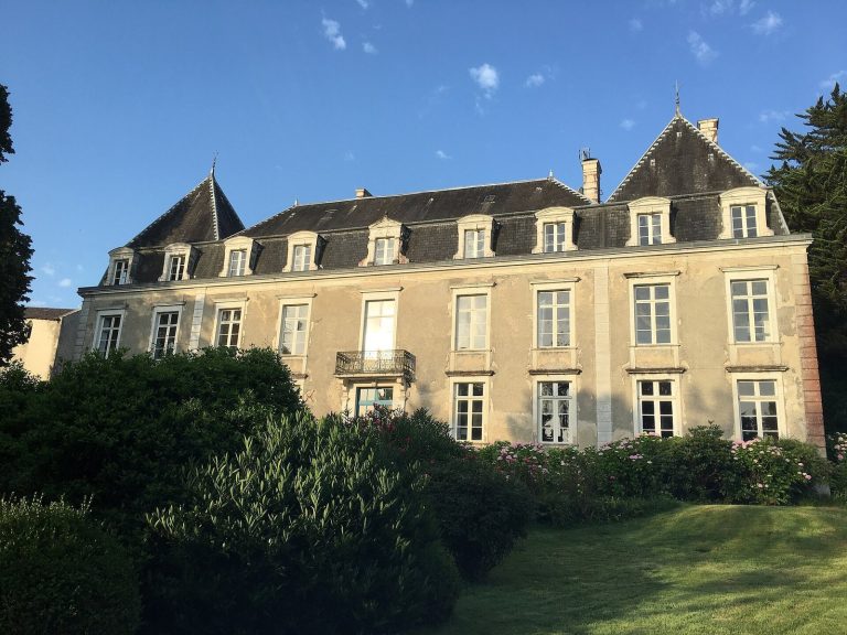 Château d’Estrac: An Eighteenth-Century Classical Residence in Hastingues, France
