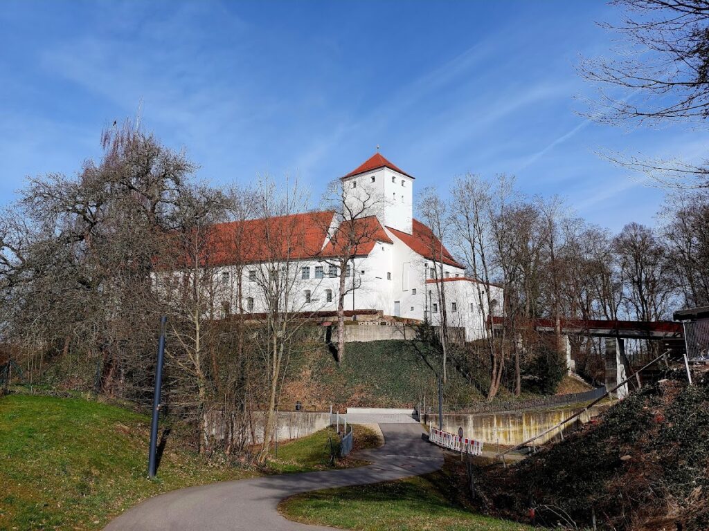 Schloss Friedberg: A Renaissance Castle and Cultural Center in Germany 2 Schloss Friedberg