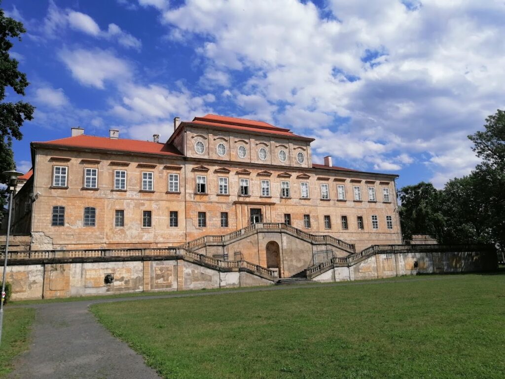 Duchcov Chateau: A Baroque Aristocratic Residence in Czechia 2 Duchcov Chateau