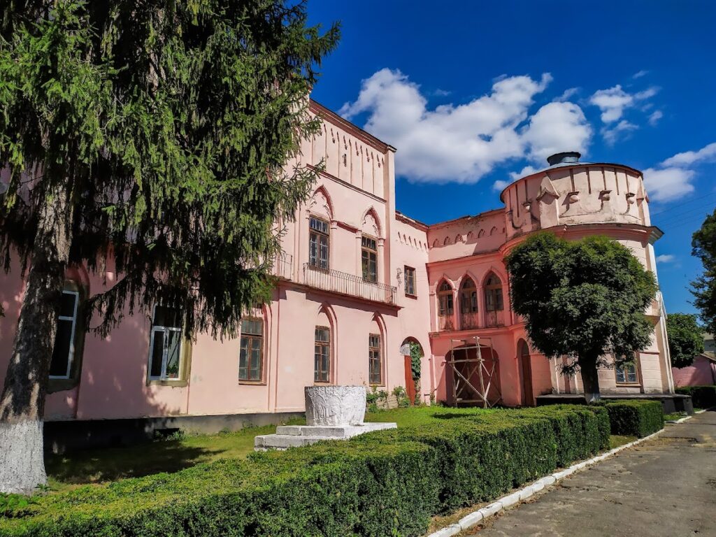 Witosławski Palace in Cherniatyn