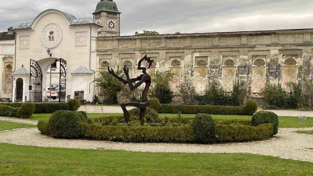 Schloss Ennsegg: A Historic Castle and Cultural Centre in Enns 5 Schloss Ennsegg