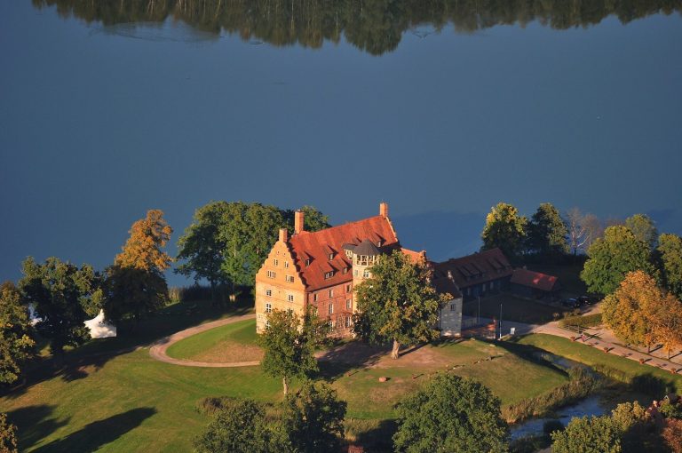 Schloss Ulrichshusen: A Renaissance Manor House in Germany