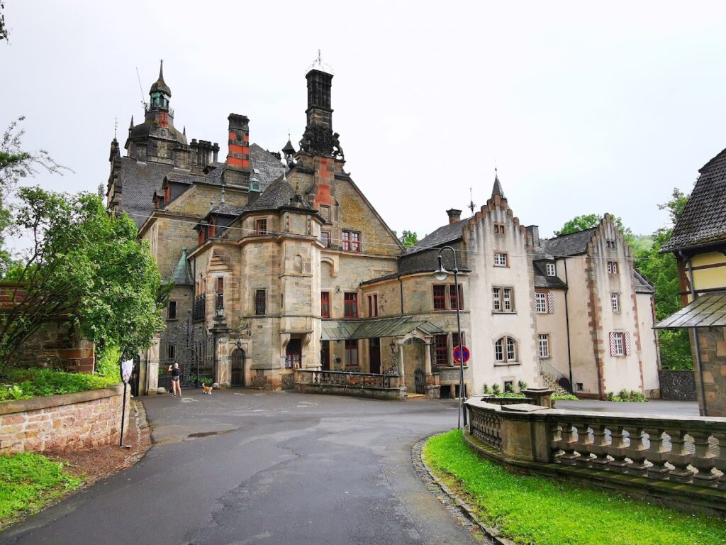 Schloss Ramholz: A Historicist Castle Estate in Germany 4 Schloss Ramholz