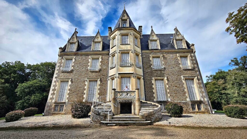 Vieux-Château des Essarts: A Ruined Medieval Castle in France 4 Vieux-Château des Essarts