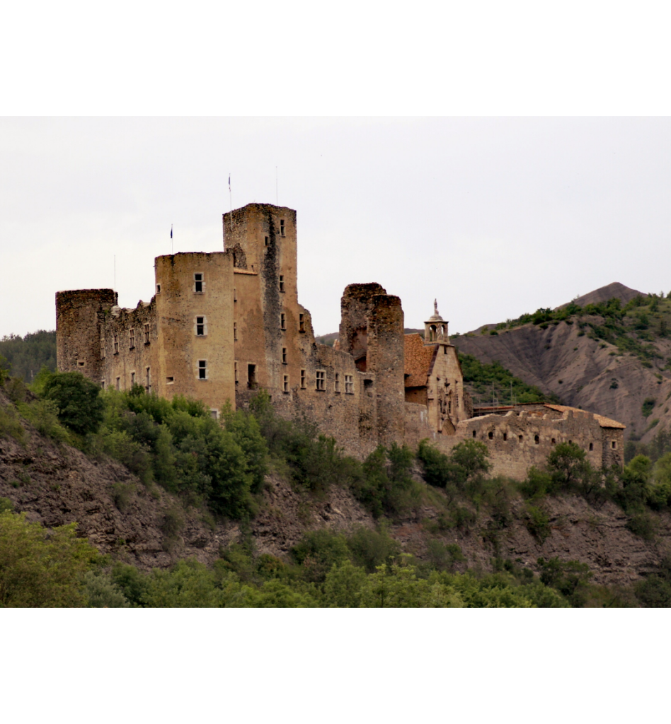 Château de Tallard: A Fortified Castle in France 1 Château de Tallard