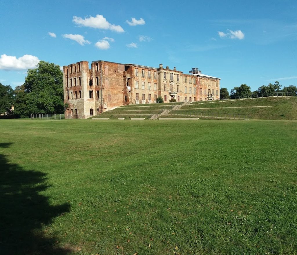 Zerbst Castle: Residence of the Princes of Anhalt-Zerbst 3 Zerbst Castle