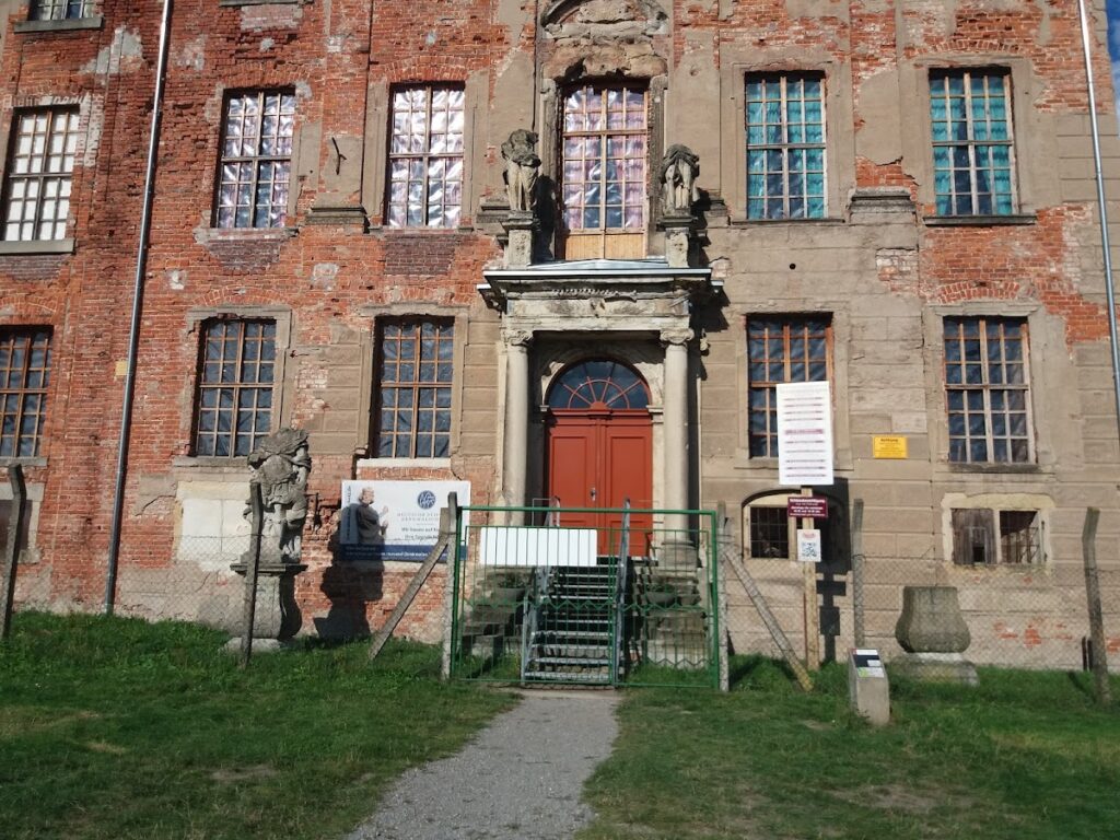 Zerbst Castle: Residence of the Princes of Anhalt-Zerbst 4 Zerbst Castle