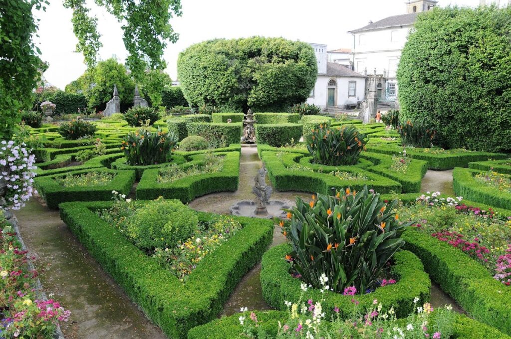 Biscainhos Museum: A Baroque Manor House and Decorative-Arts Museum in Braga 3 Biscainhos Museum