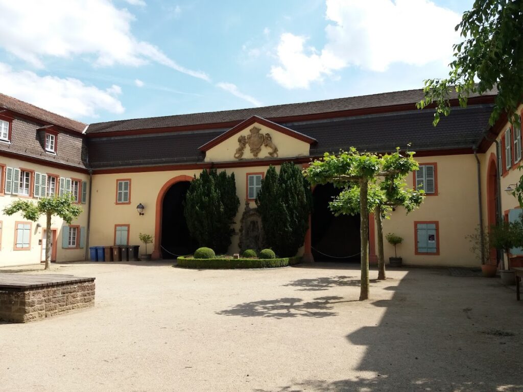 Herrnsheimer Schloss: A Historic Castle in Worms, Germany 3 Herrnsheimer Schloss