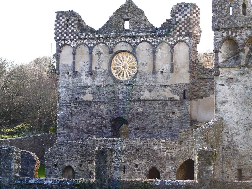 St Davids Bishop's Palace: Medieval Episcopal Residence in Wales 2 St Davids Bishop's Palace