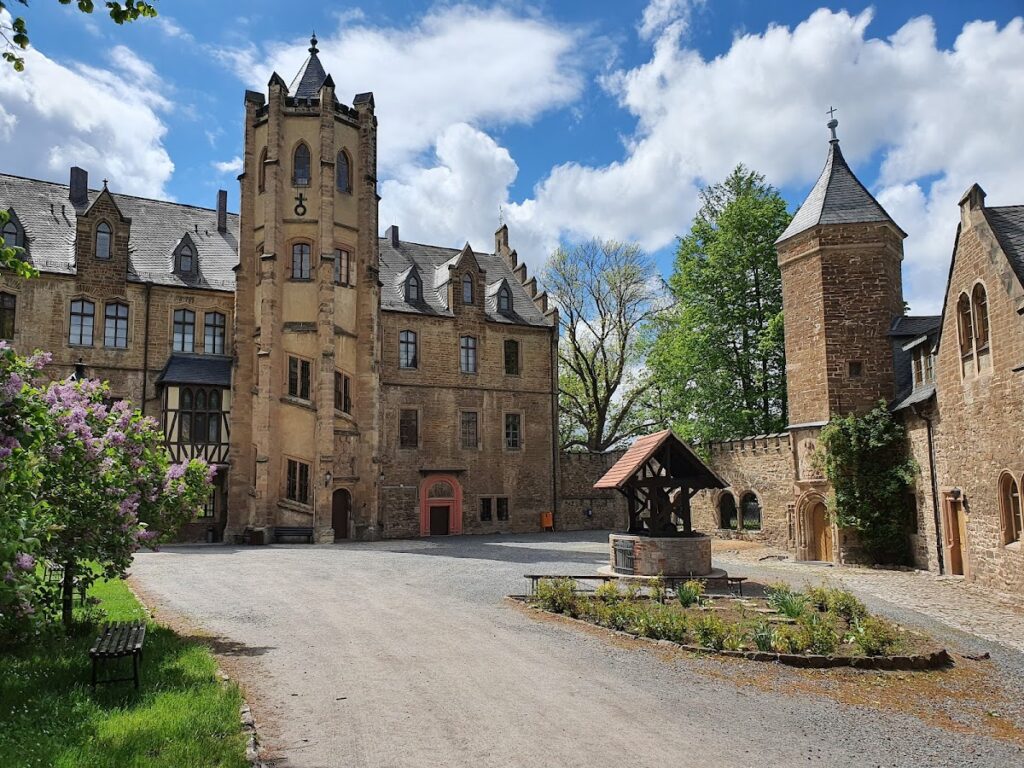 Mansfeld Castle: A Medieval Fortress and Renaissance Residence in Germany 1 Mansfeld Castle