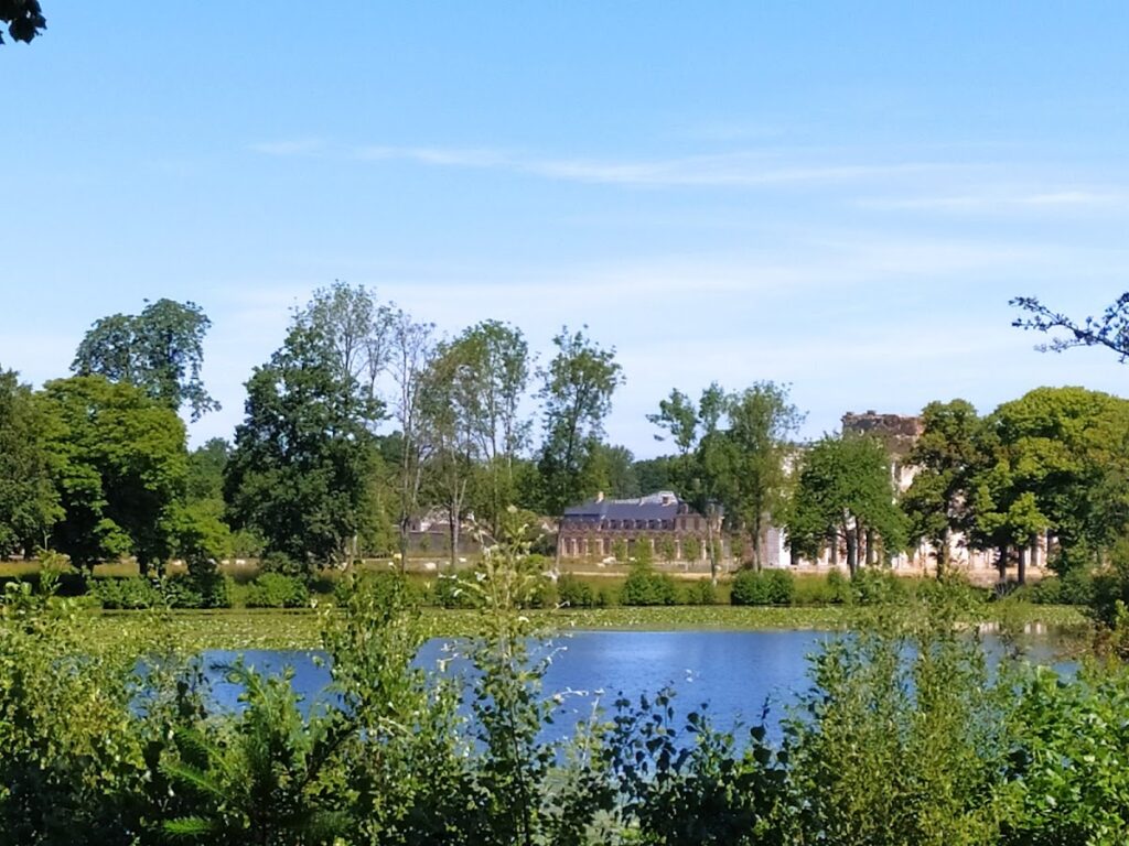 Château de La Ferté-Vidame: An Eighteenth-Century French Château and Estate 3 Château de La Ferté-Vidame