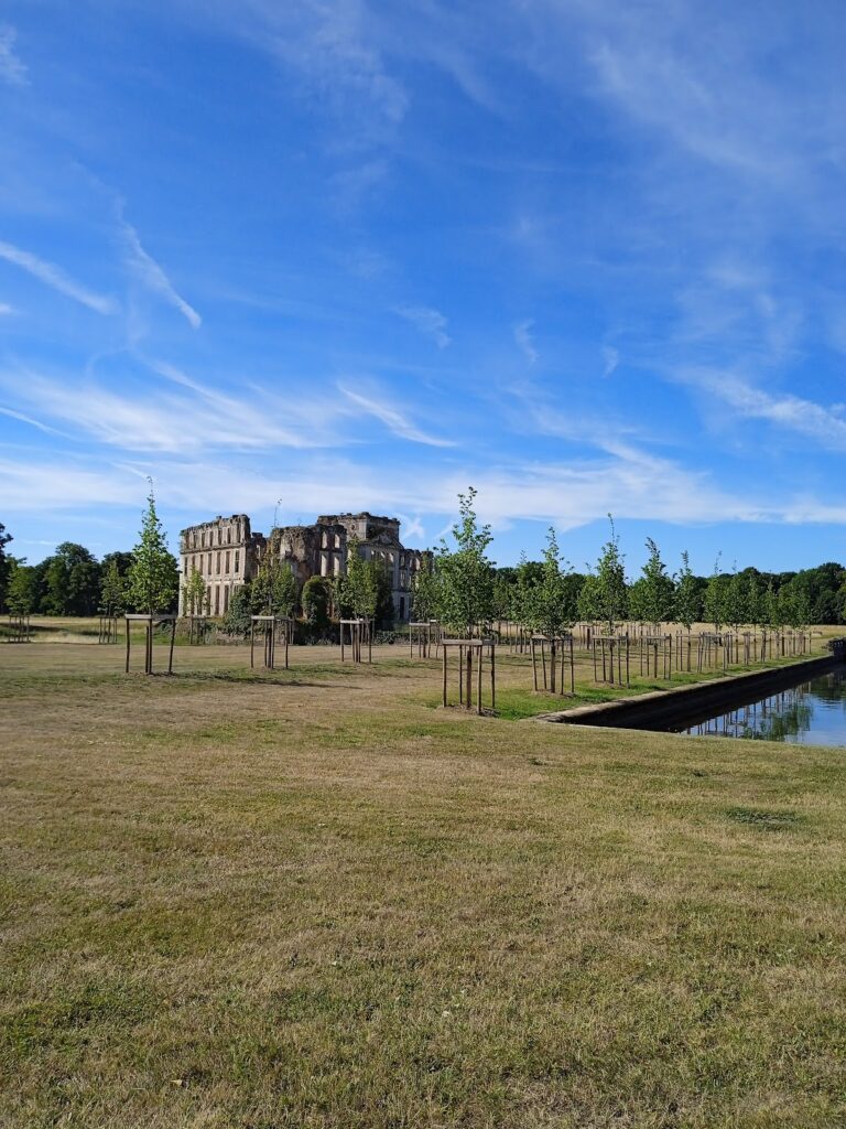 Château de La Ferté-Vidame: An Eighteenth-Century French Château and Estate 5 Château de La Ferté-Vidame