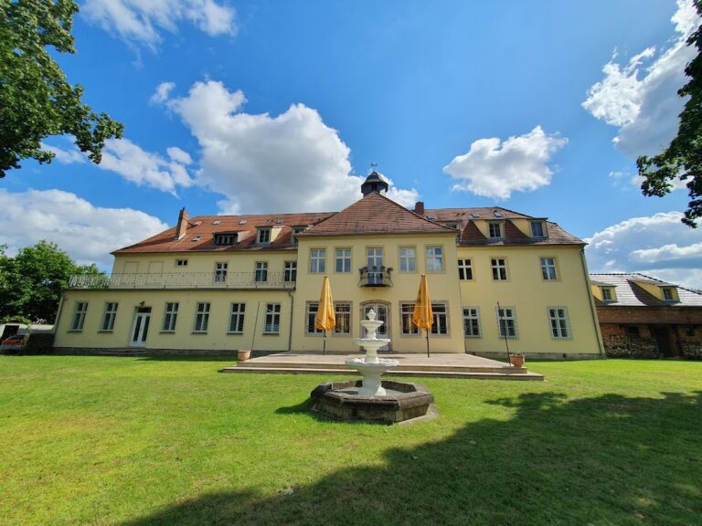 Schloss Grochwitz: Baroque palace and estate in Herzberg (Elster), Germany