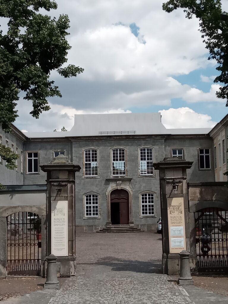 Dahlen Castle: A Late-Baroque Noble Residence in Germany 5 Dahlen Castle