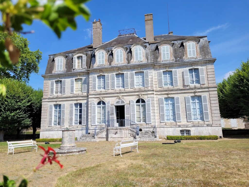 Château de Meslay: A Historic Estate in France 2 Château de Meslay