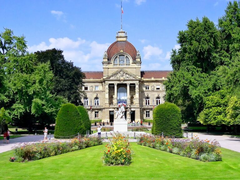Palais du Rhin: An Imperial Residence in Strasbourg