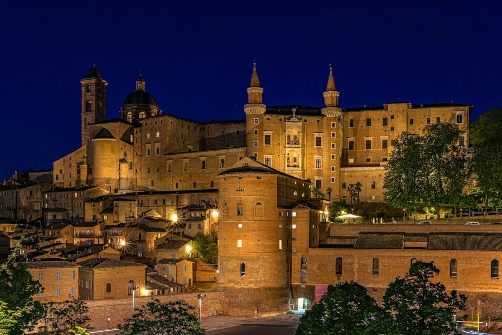 Palazzo Corboli Aquilini: A Historic Palace in Urbino 2 Palazzo Corboli Aquilini