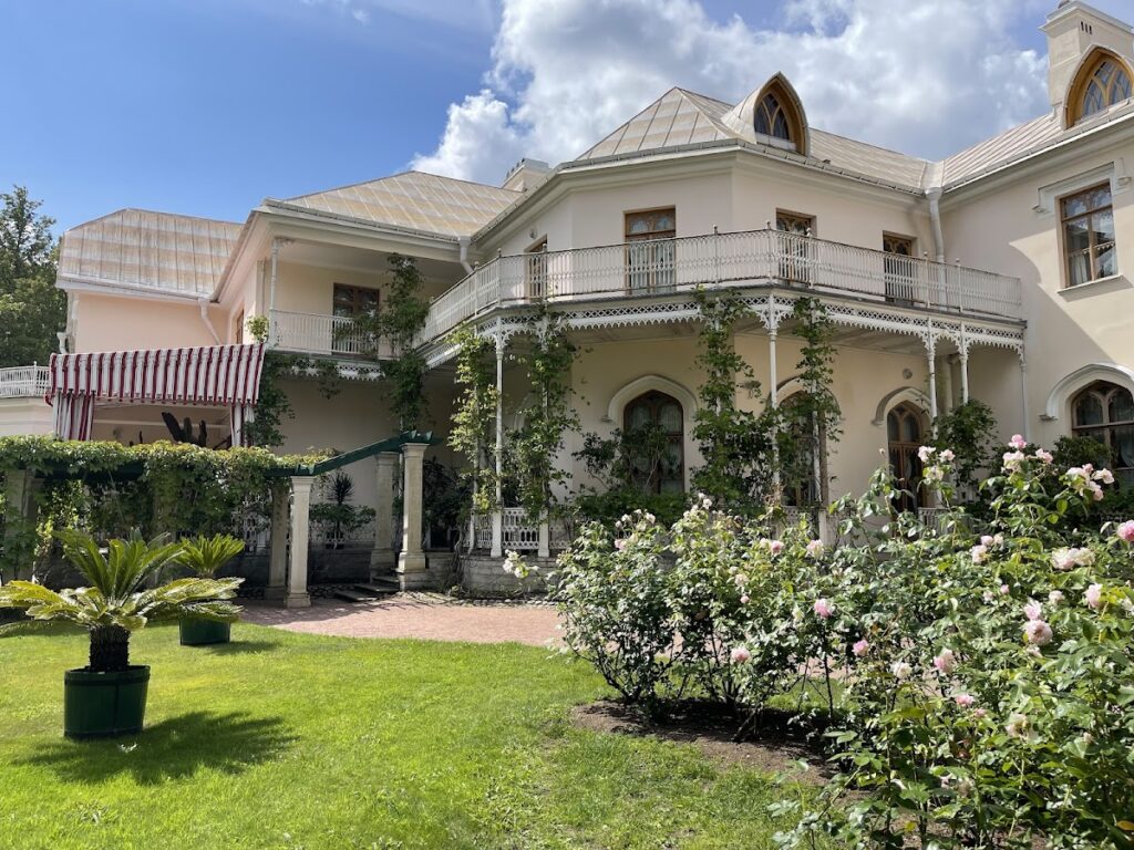 Farm Palace: An Imperial Summer Residence at Peterhof 3 Farm Palace