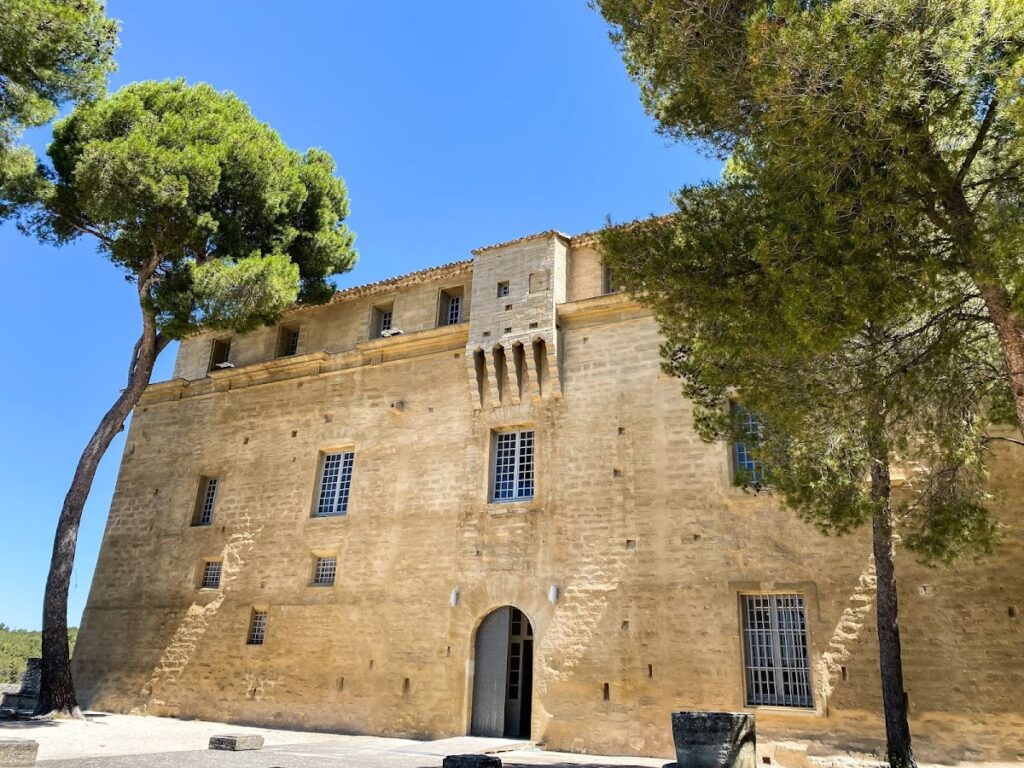 Château de Saumane-de-Vaucluse: A Renaissance Residence in France 2 Château de Saumane-de-Vaucluse