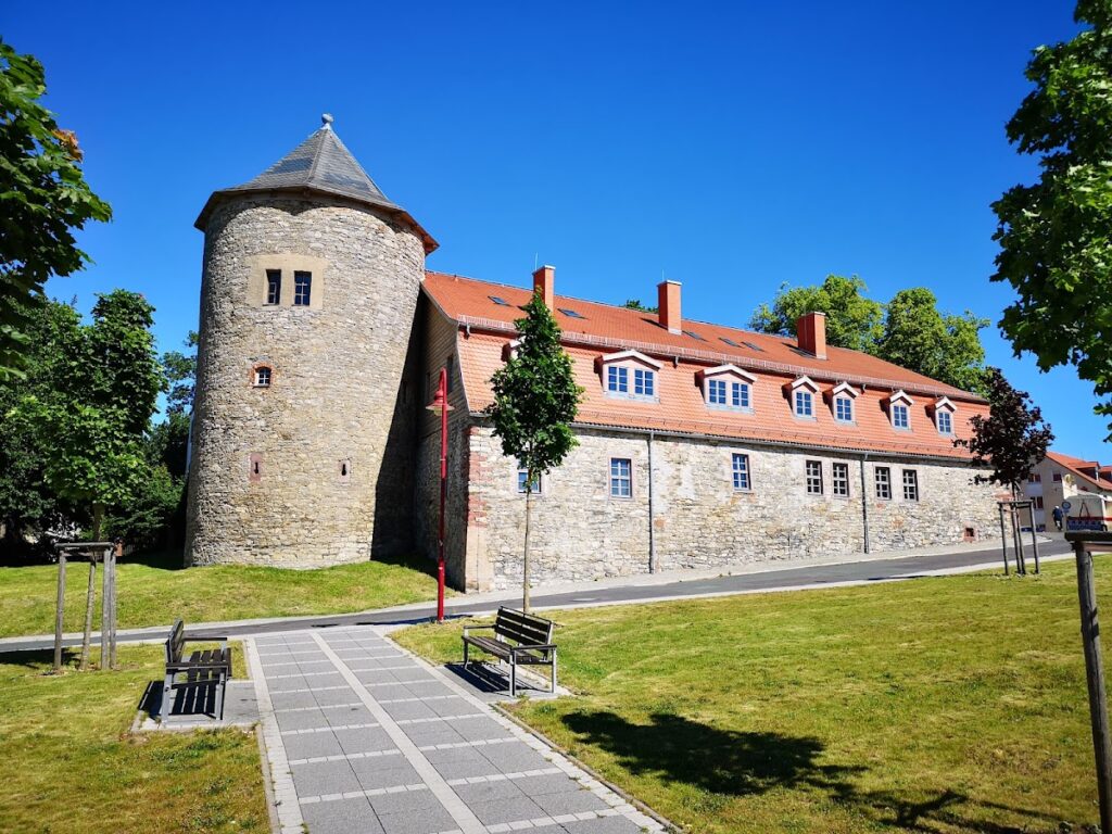 Schloss Harzgerode: Renaissance Residence of the Anhalt-Harzgerode Princes 1 Schloss Harzgerode