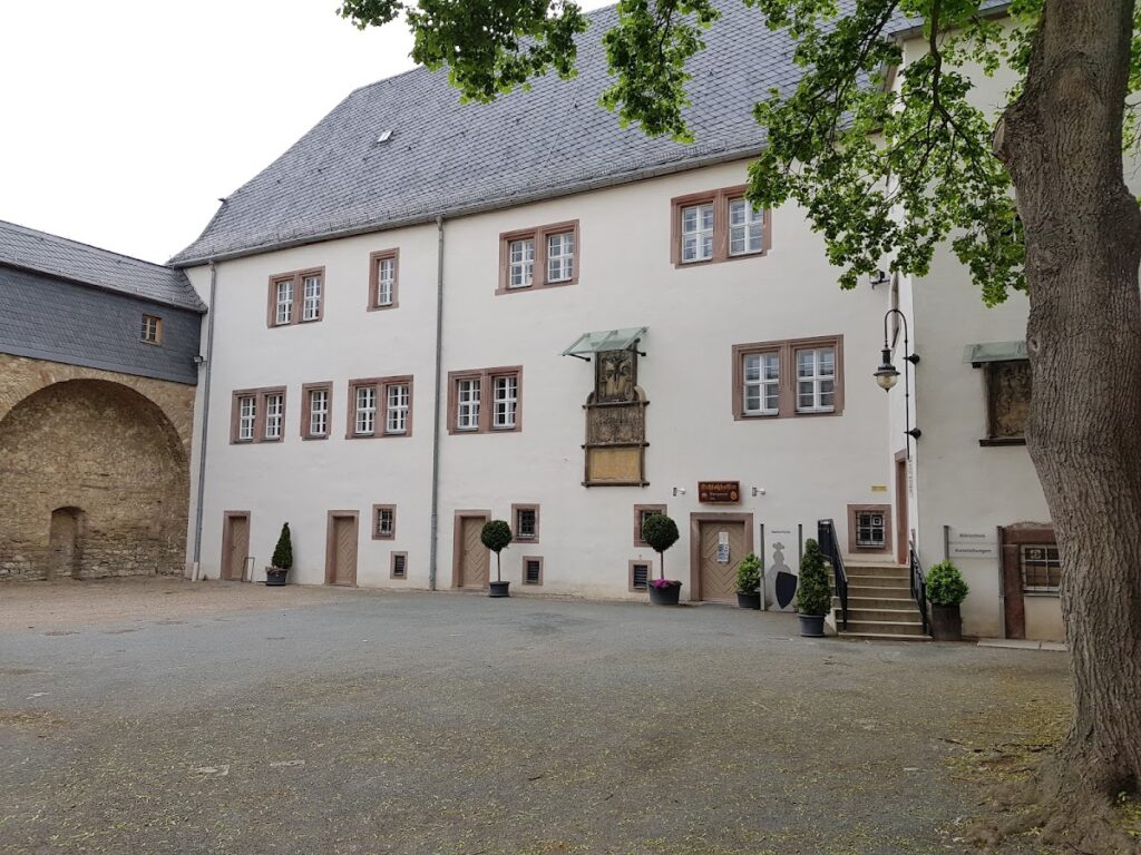 Schloss Harzgerode: Renaissance Residence of the Anhalt-Harzgerode Princes 4 Schloss Harzgerode