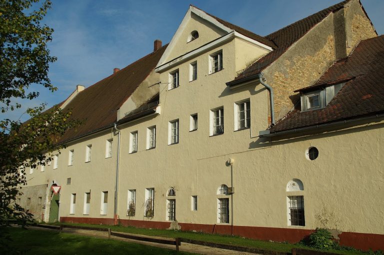 Pürkelgut Castle: A Former Water Castle in Regensburg