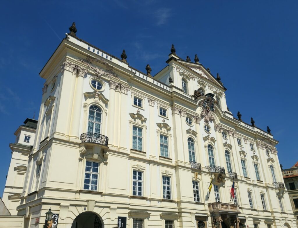Archbishop Palace: Residence of the Archbishops of Prague 1 Archbishop Palace