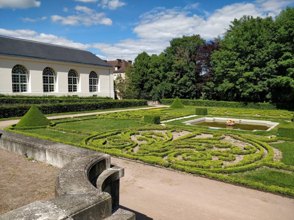 Château de la Verrerie: A Former Crystal Manufactory and Schneider Residence in France 4 Château de la Verrerie